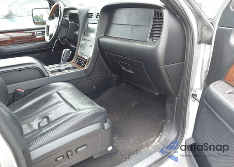 2015 Lincoln Navigator из США, поврежденный, VIN 5LMJJ2JT7FEJ01630